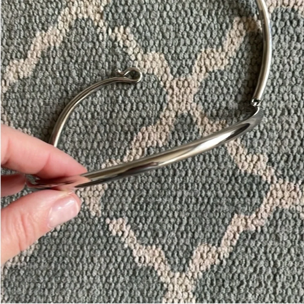 Silver Necklace - Picture 4 of 6